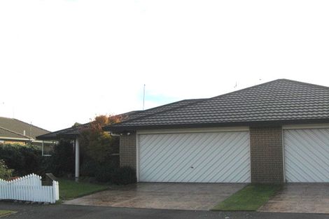 Photo of property in 2/17 Cardigan Bay Place, Addington, Christchurch, 8024