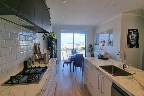 Photo of property in 22 Matairangi Avenue, Totara Heights, Auckland, 2105