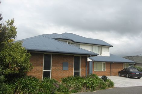 Photo of property in 1 Oaktree Lane, Bishopdale, Christchurch, 8053