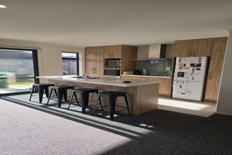 Photo of property in 9 Te Piriti Road, One Tree Point, 0118