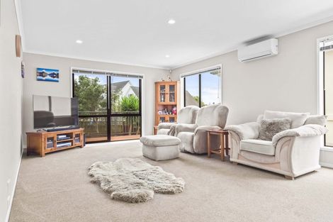 Photo of property in 7 The Rise, Gulf Harbour, Whangaparaoa, 0930