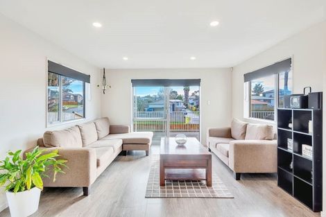 Photo of property in 14a Kotuku Street, Te Atatu Peninsula, Auckland, 0610