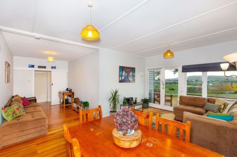 Photo of property in 16 Cornwall Road, Raglan, 3295