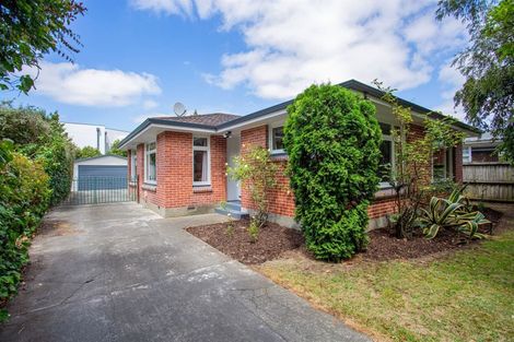 Photo of property in 6 Haynes Avenue, Upper Riccarton, Christchurch, 8041