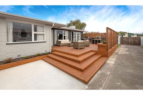 Photo of property in 5 Bayswater Crescent, Bromley, Christchurch, 8062