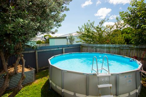 Photo of property in 12 Charles Street, Riverdale, Gisborne, 4010