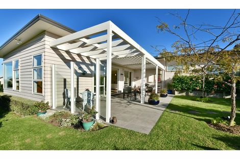 Photo of property in 4 Manhattan Rise, Orewa, 0931