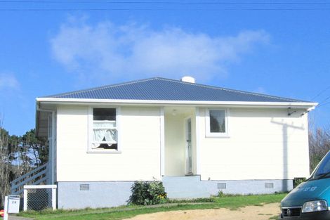 Photo of property in 24 Cornwall Crescent, Cannons Creek, Porirua, 5024