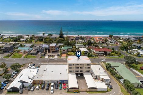 Photo of property in 1/1086 Papamoa Beach Road, Papamoa Beach, Papamoa, 3118