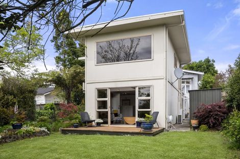 Photo of property in 8a Quest Terrace, Mount Roskill, Auckland, 1041