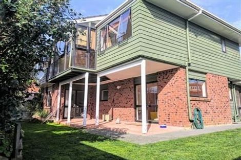 Photo of property in 2/1 Frieston Road, Milford, Auckland, 0620