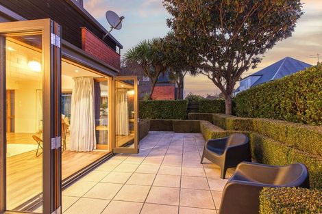 Photo of property in 114b Memorial Avenue, Burnside, Christchurch, 8053