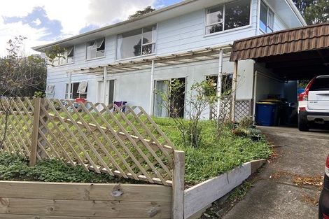 Photo of property in 13 Kerria Place, Sunnynook, Auckland, 0620