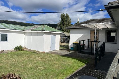 Photo of property in 31 Burden Avenue, Wainuiomata, Lower Hutt, 5014