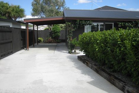 Photo of property in 4 Cullen Court, Palmerston North, 4410