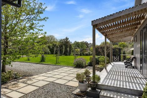 Photo of property in 2 Valley Road, Waitoki, Kaukapakapa, 0871