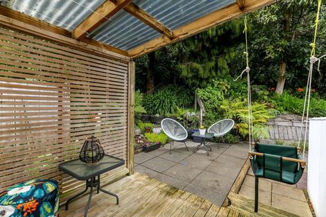 Photo of property in 1a Ward Place, Marfell, New Plymouth, 4310