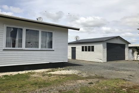 Photo of property in 44 President Avenue, Papakura, 2110
