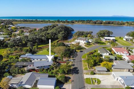 Photo of property in 54 Roretana Drive, Athenree, Katikati, 3177