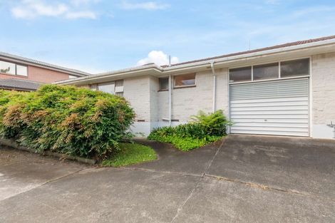 Photo of property in 2/28 Oakland Avenue, Papatoetoe, Auckland, 2025