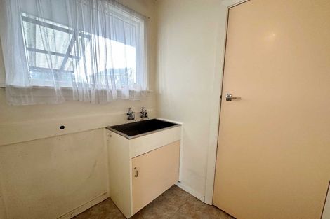 Photo of property in 17 Fairmile Place, Russley, Christchurch, 8042