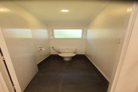 Photo of property in 5 Mcphail Street, Birkdale, Auckland, 0626