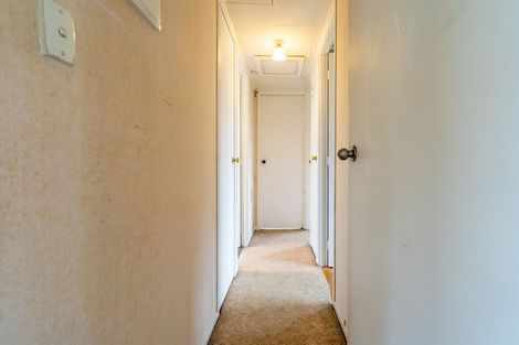 Photo of property in 2 Harrington Road, Henderson, Auckland, 0610