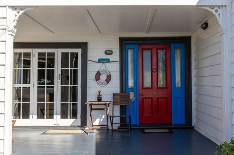 Photo of property in 3 Lucy Road, Bluff Hill, Napier, 4110