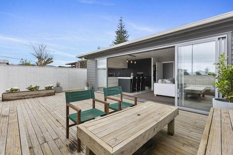 Photo of property in 77 Pohutukawa Place, Bell Block, New Plymouth, 4312