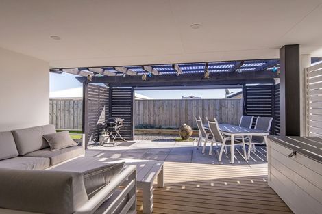 Photo of property in 7 Claremont Crescent, Amberley, 7410