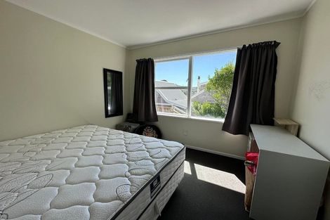 Photo of property in 78 Churton Drive, Churton Park, Wellington, 6037