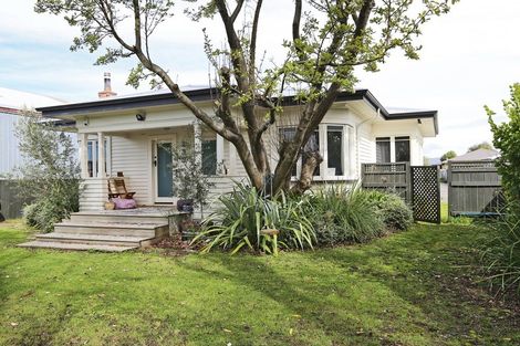 Photo of property in 133 Frederick Street, Mayfair, Hastings, 4122