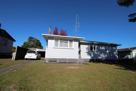 Photo of property in 219 Balmoral Drive, Tokoroa, 3420