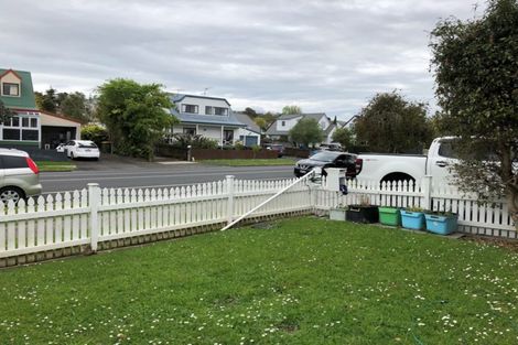 Photo of property in 1/81 Aviemore Drive, Highland Park, Auckland, 2010