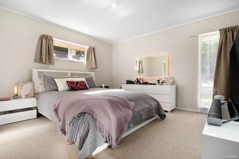 Photo of property in 57 Bellville Drive, Clendon Park, Auckland, 2103