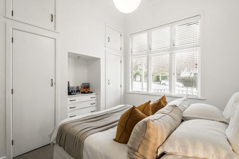 Photo of property in 33 Sentinel Road, Herne Bay, Auckland, 1011