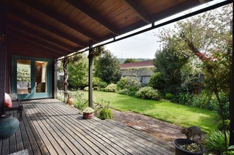 Photo of property in 71 Wiggins Street, Sumner, Christchurch, 8081