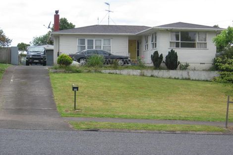Photo of property in 38 Larne Avenue, Pakuranga Heights, Auckland, 2010