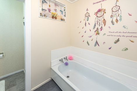 Photo of property in 27 Miro Street, Castlecliff, Whanganui, 4501