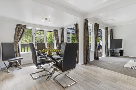 Photo of property in 673 West Coast Road, Oratia, Auckland, 0604