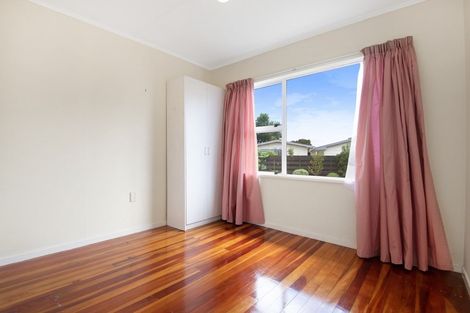 Photo of property in 42 Abraham Crescent, Milson, Palmerston North, 4414