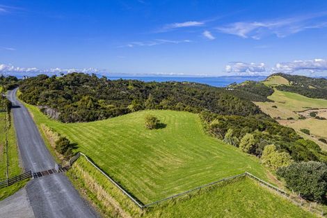 Photo of property in 12 Tuaraki Road, Mangawhai Heads, Mangawhai, 0505