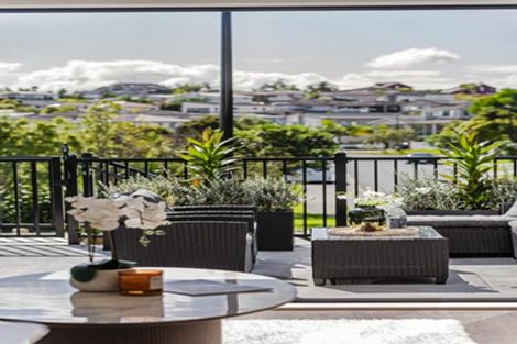 Photo of property in 13/10 Ngaroma House Drive, Hobsonville, Auckland, 0616