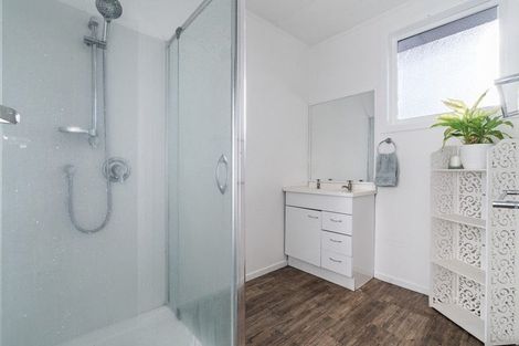 Photo of property in 34 Cramond Drive, Mangere East, Auckland, 2024