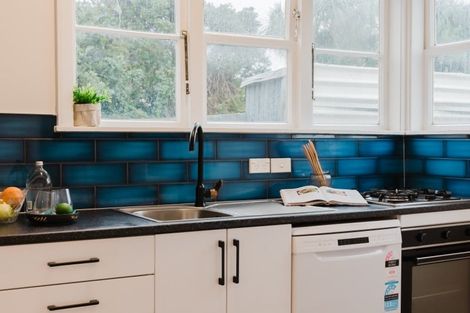 Photo of property in 73 Adelaide Street, Petone, Lower Hutt, 5012