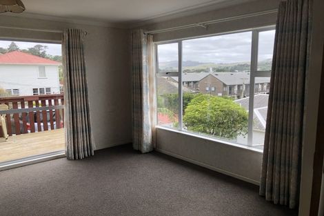 Photo of property in 10 Phillip Street, Johnsonville, Wellington, 6037