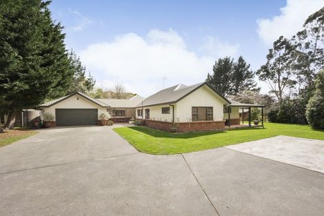 Photo of property in 320 Aokautere Drive, Aokautere, Palmerston North, 4471
