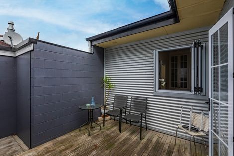 Photo of property in 1 Bowling Road, Greenmeadows, Napier, 4112