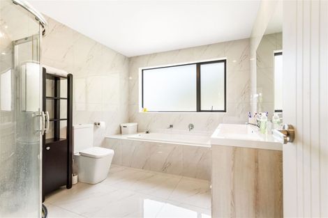 Photo of property in 14 Kotuku Street, Te Atatu Peninsula, Auckland, 0610