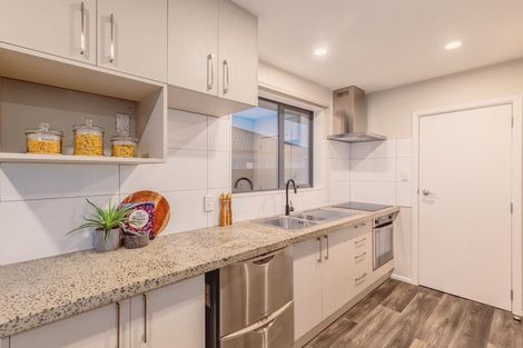 Photo of property in 38 Bayswater Crescent, Bromley, Christchurch, 8062